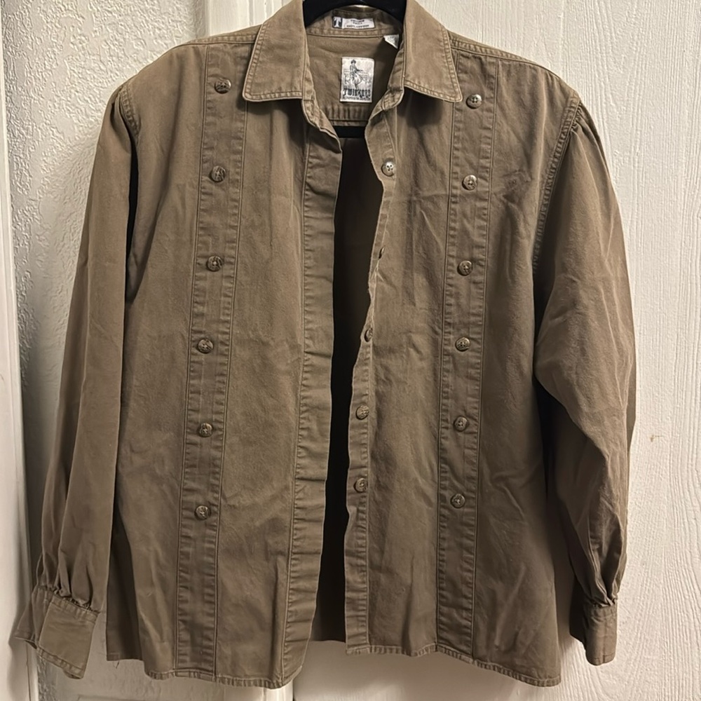 VTG Twickers by Kenneth Gordon Hunter Green Shirt